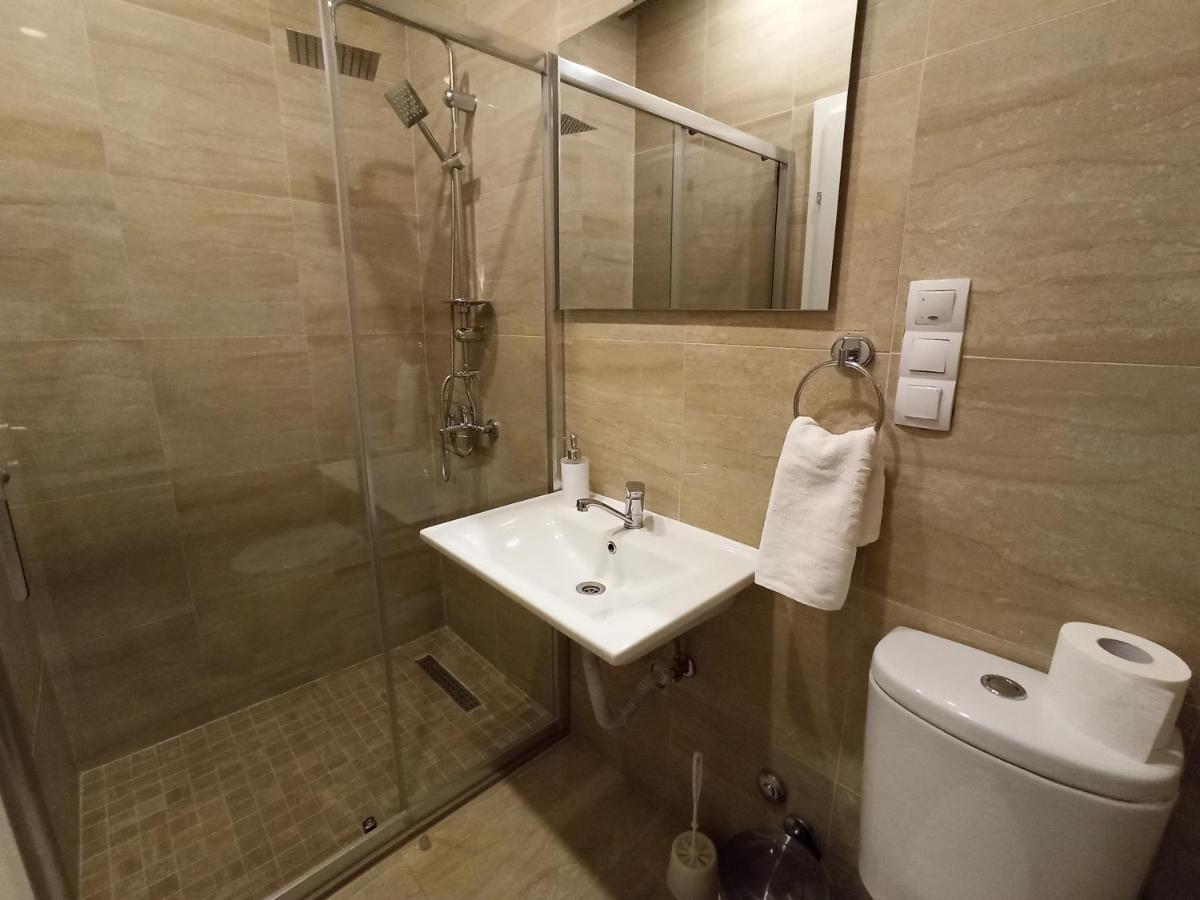 Art Blue Apartments Охрид Екстериор снимка