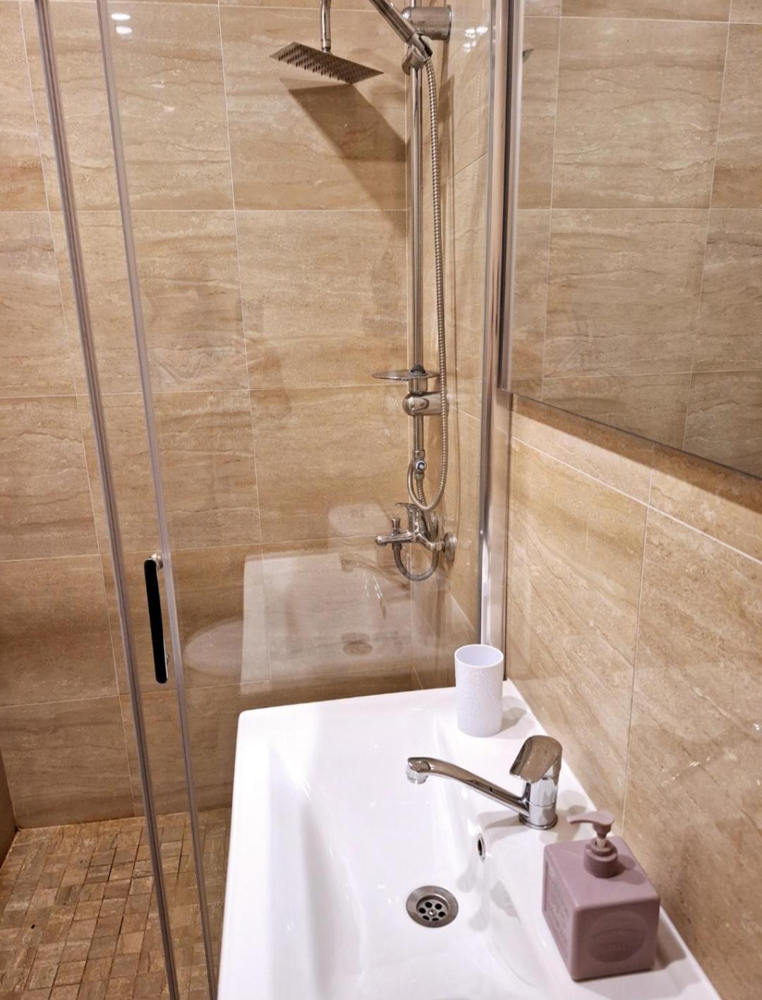 Art Blue Apartments Охрид Екстериор снимка